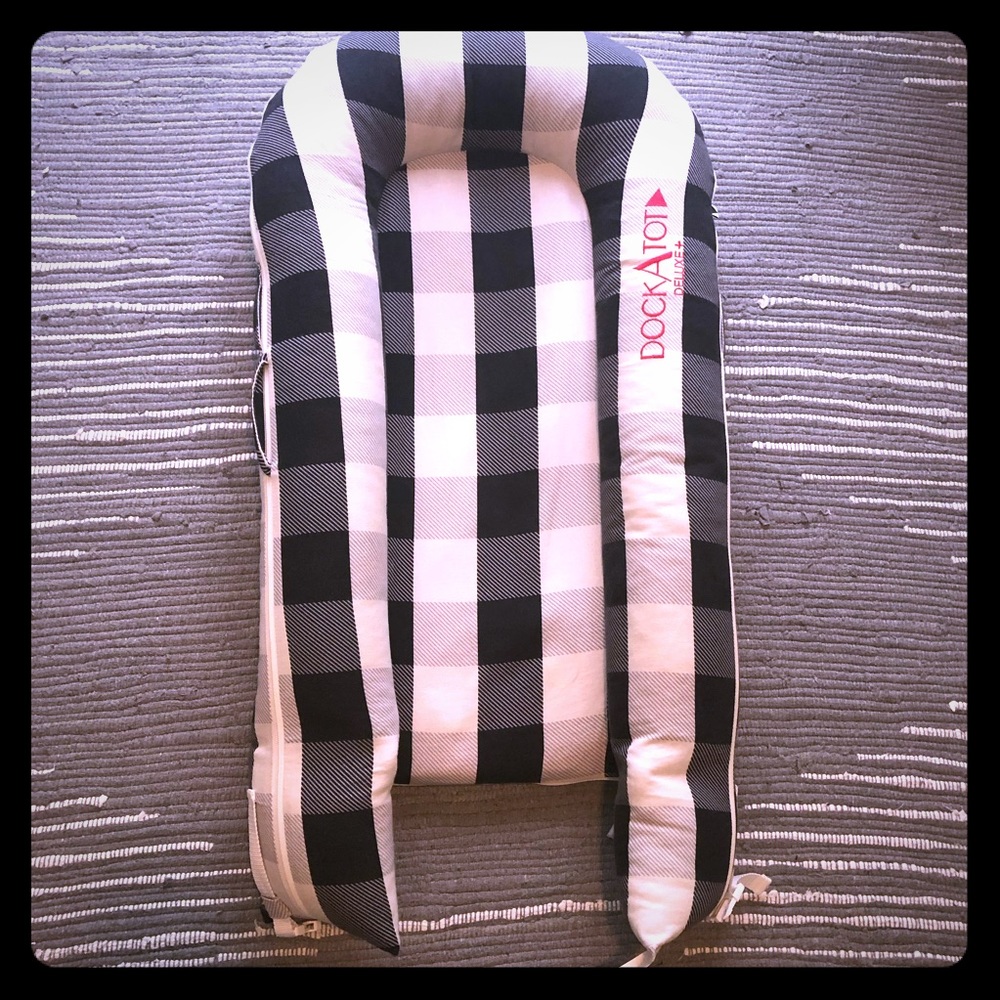 Dockatot Deluxe Gingham COVER ONLY - black & khaki